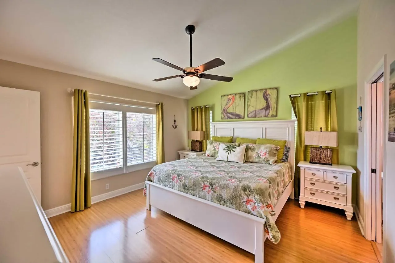 Holiday home House With Heated Pool And Grill - Walk To Beach! *