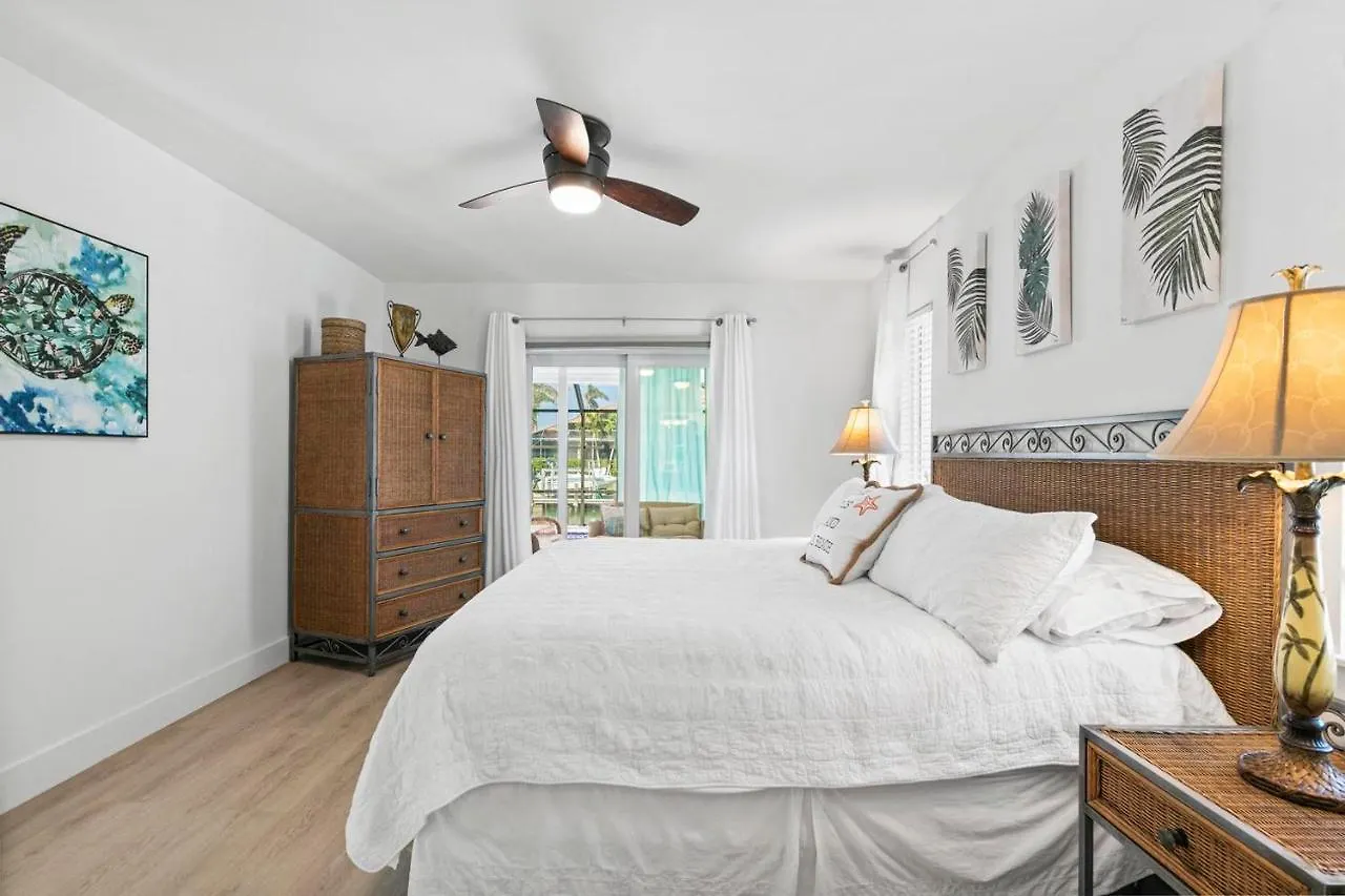 Holiday home Grove Marco 3br Waterfront Heated Pool & Dock Marco Island
