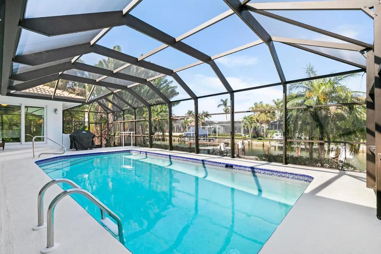Grove Marco 3br Waterfront Heated Pool & Dock Holiday home Marco Island