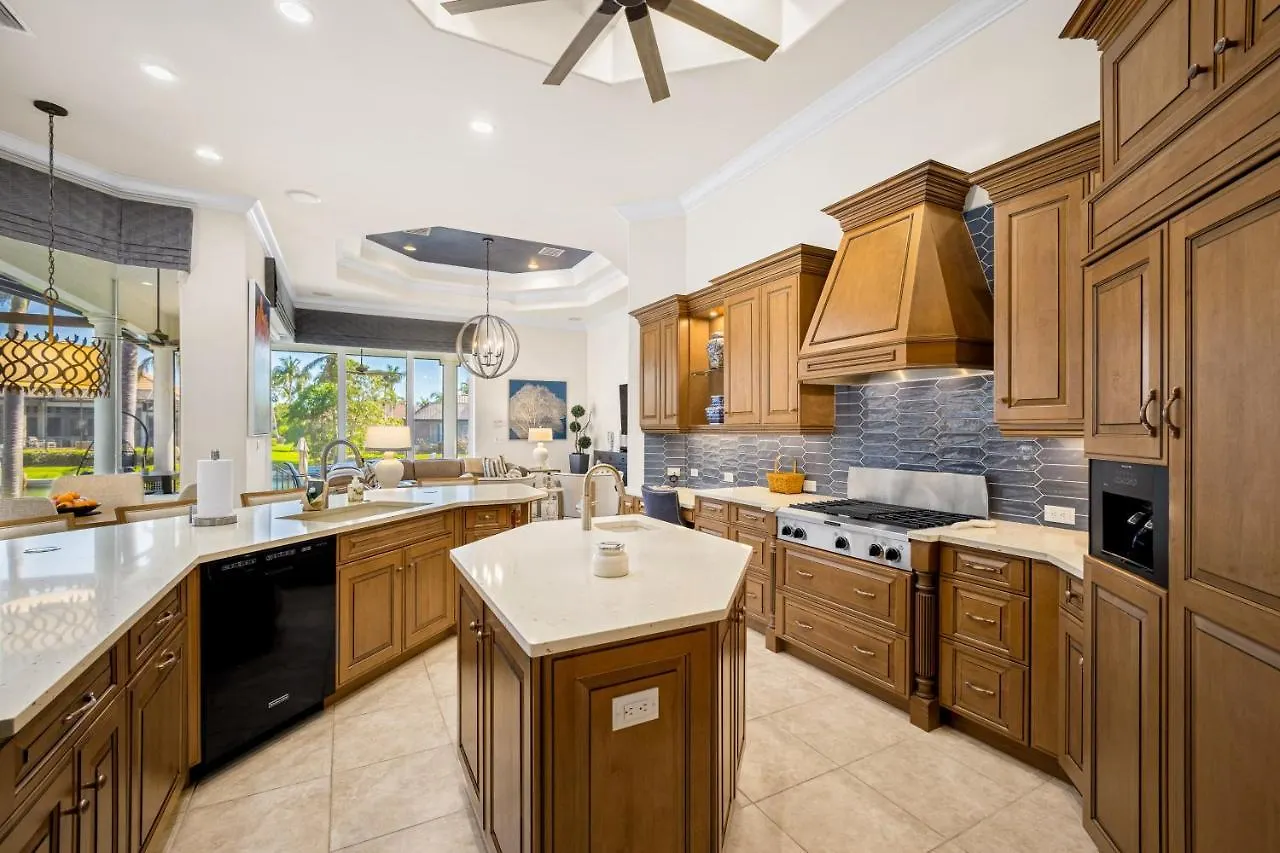 Luxury In Collingswood Holiday home *