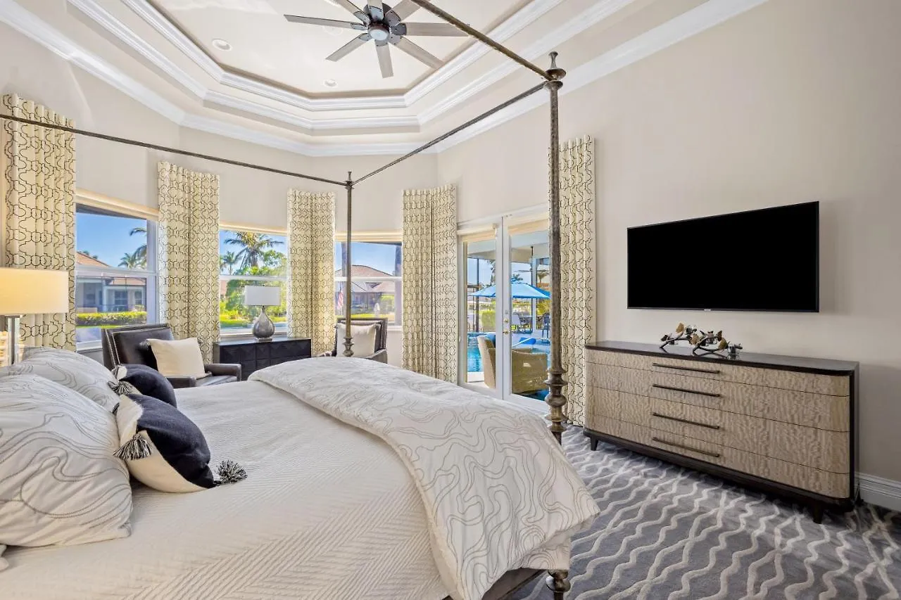Luxury In Collingswood Holiday home