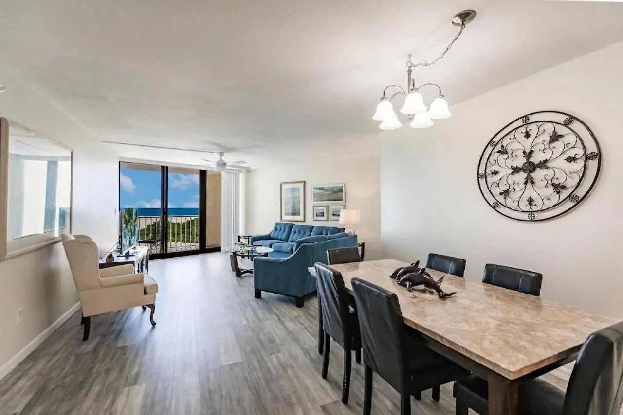 Beachfront I Full Coastal Contemporary Renovation *