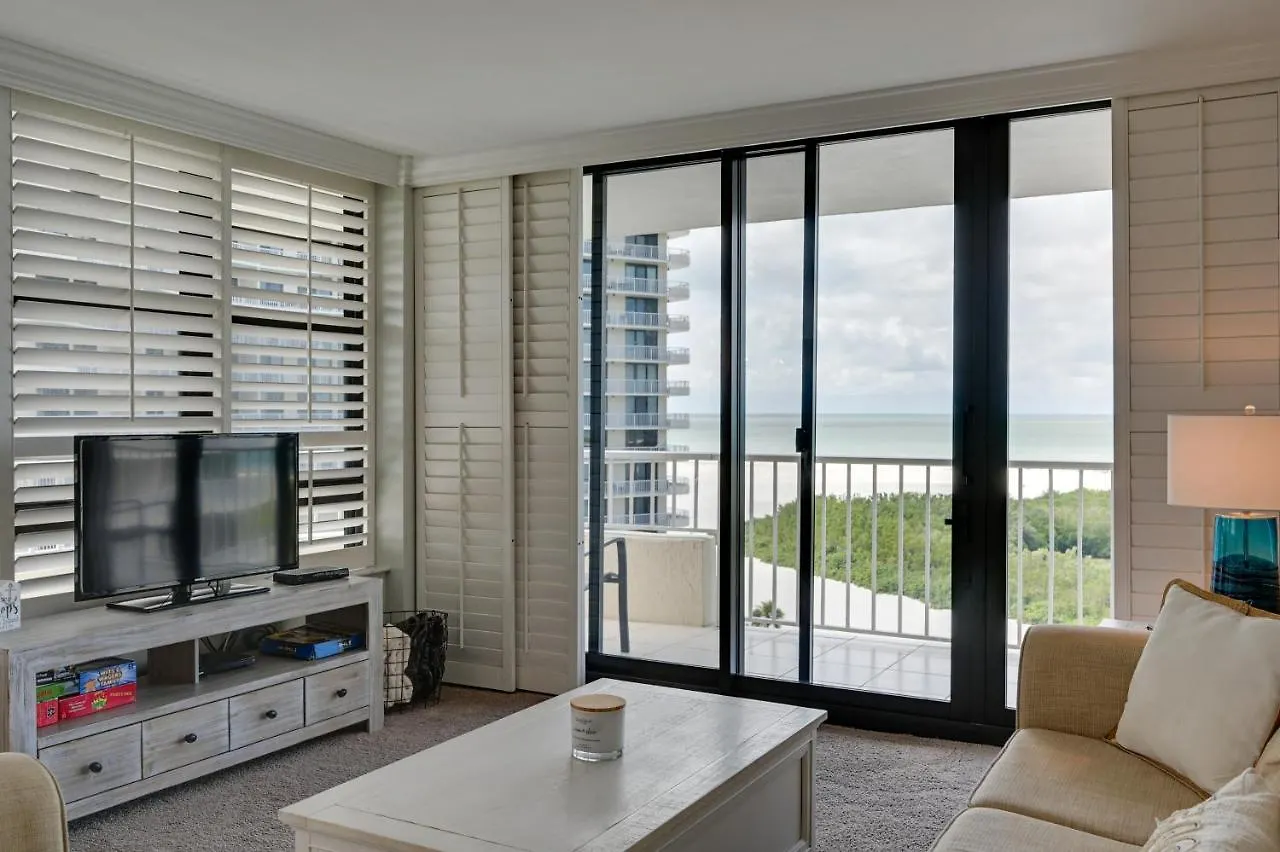 Cozy Coastal With Pool Access Steps To Beach! *