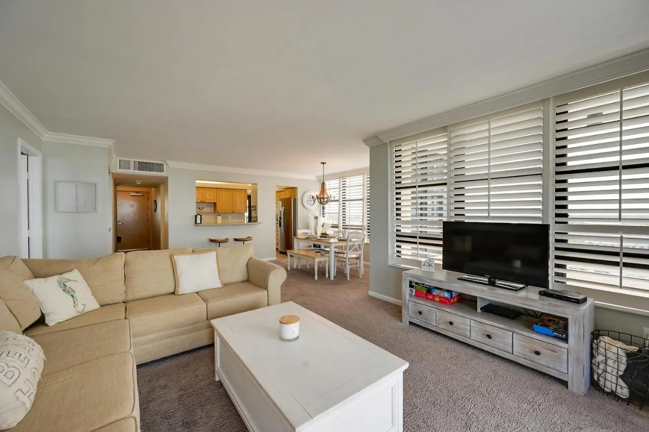 Cozy Coastal With Pool Access Steps To Beach! * Marco Island