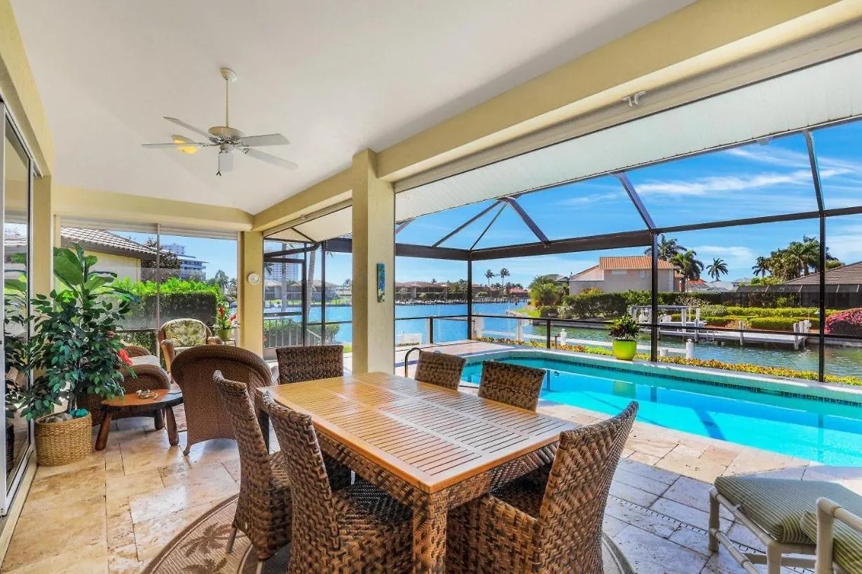 427 Swiss Court Holiday home Marco Island