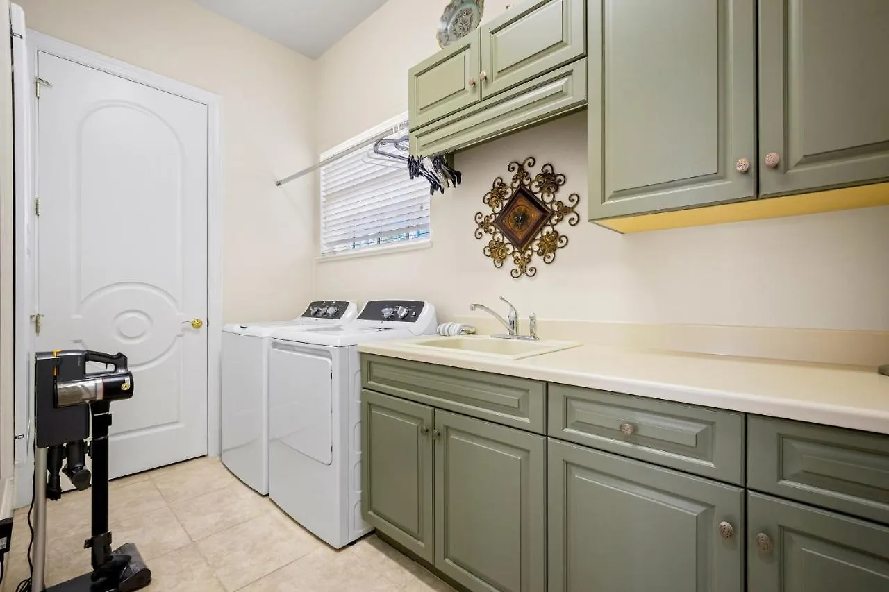Luxury In Collingswood * Marco Island