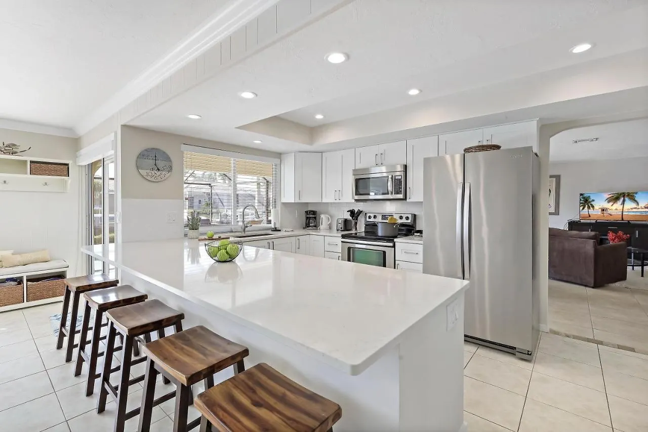 Holiday home 152 Leeward Court *