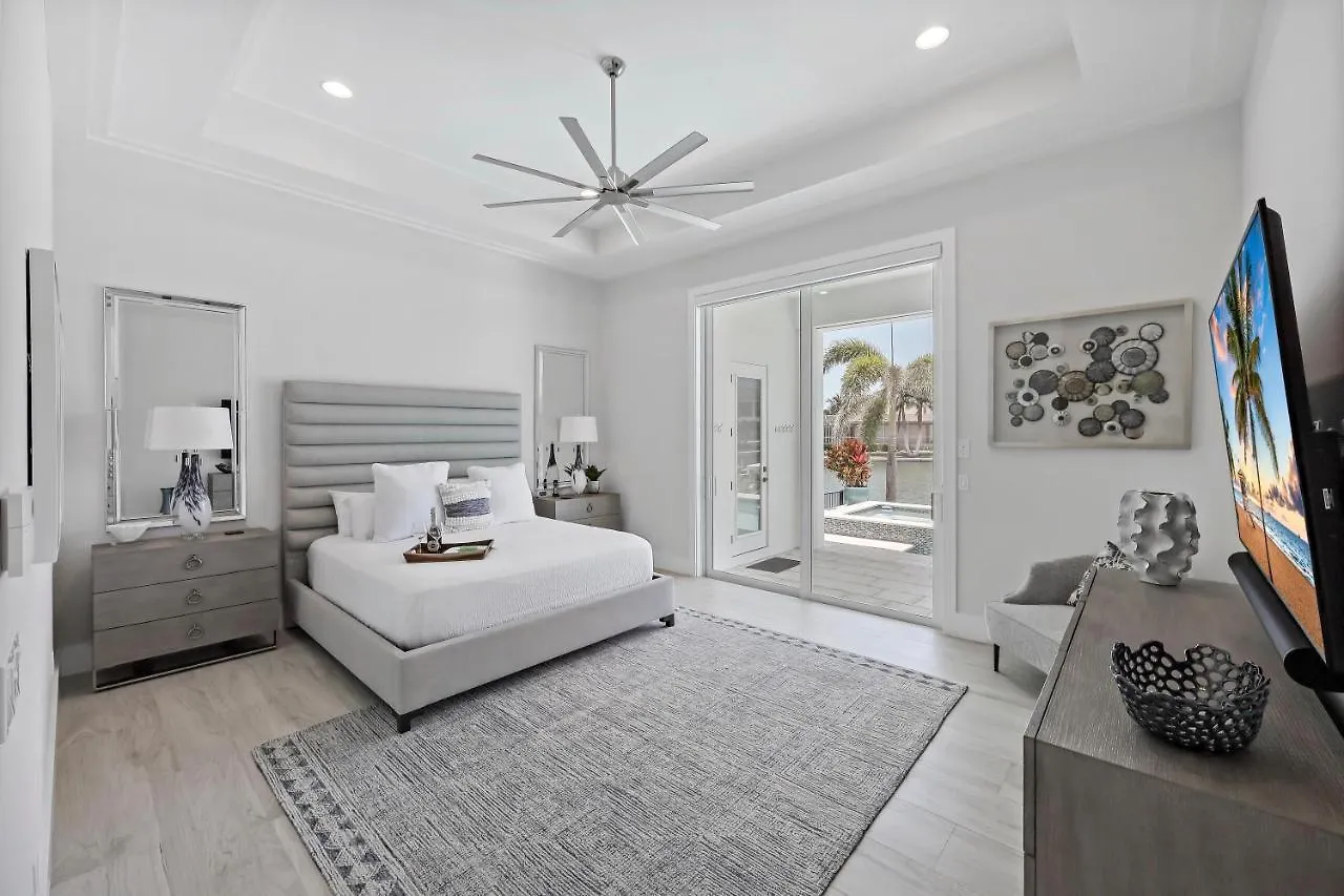 1153 Whiteheart Court Holiday home