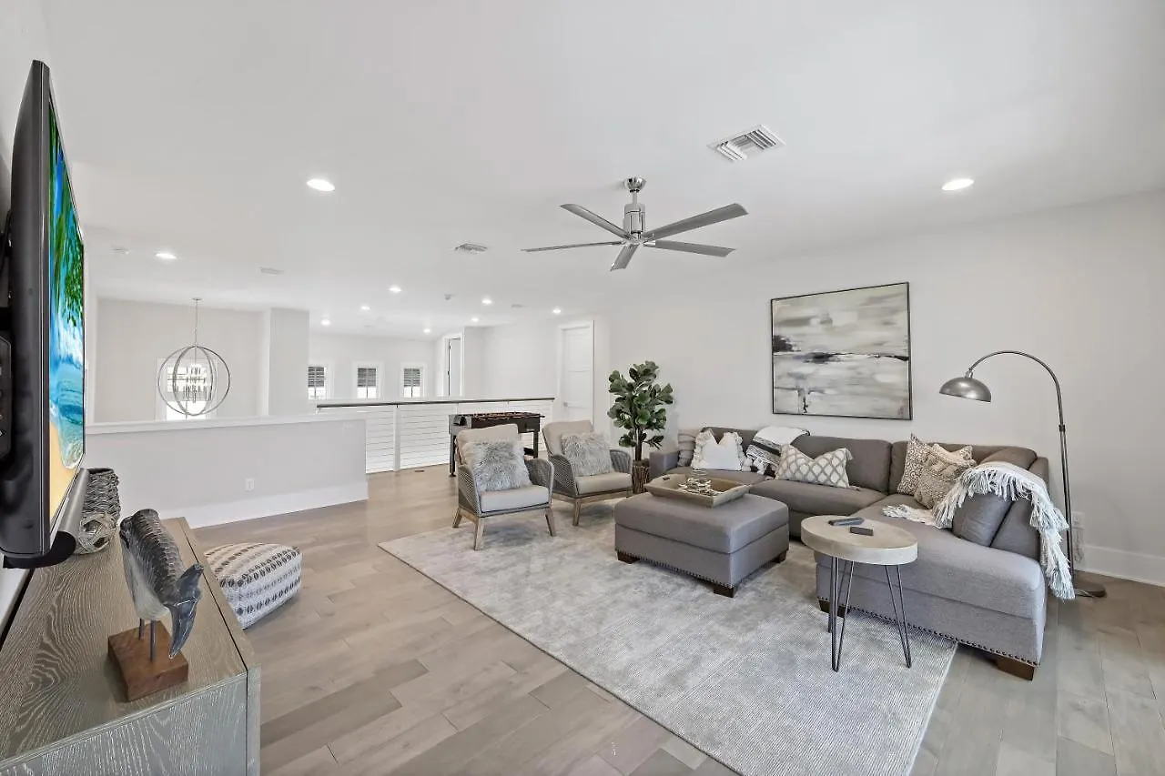 1153 Whiteheart Court Holiday home *