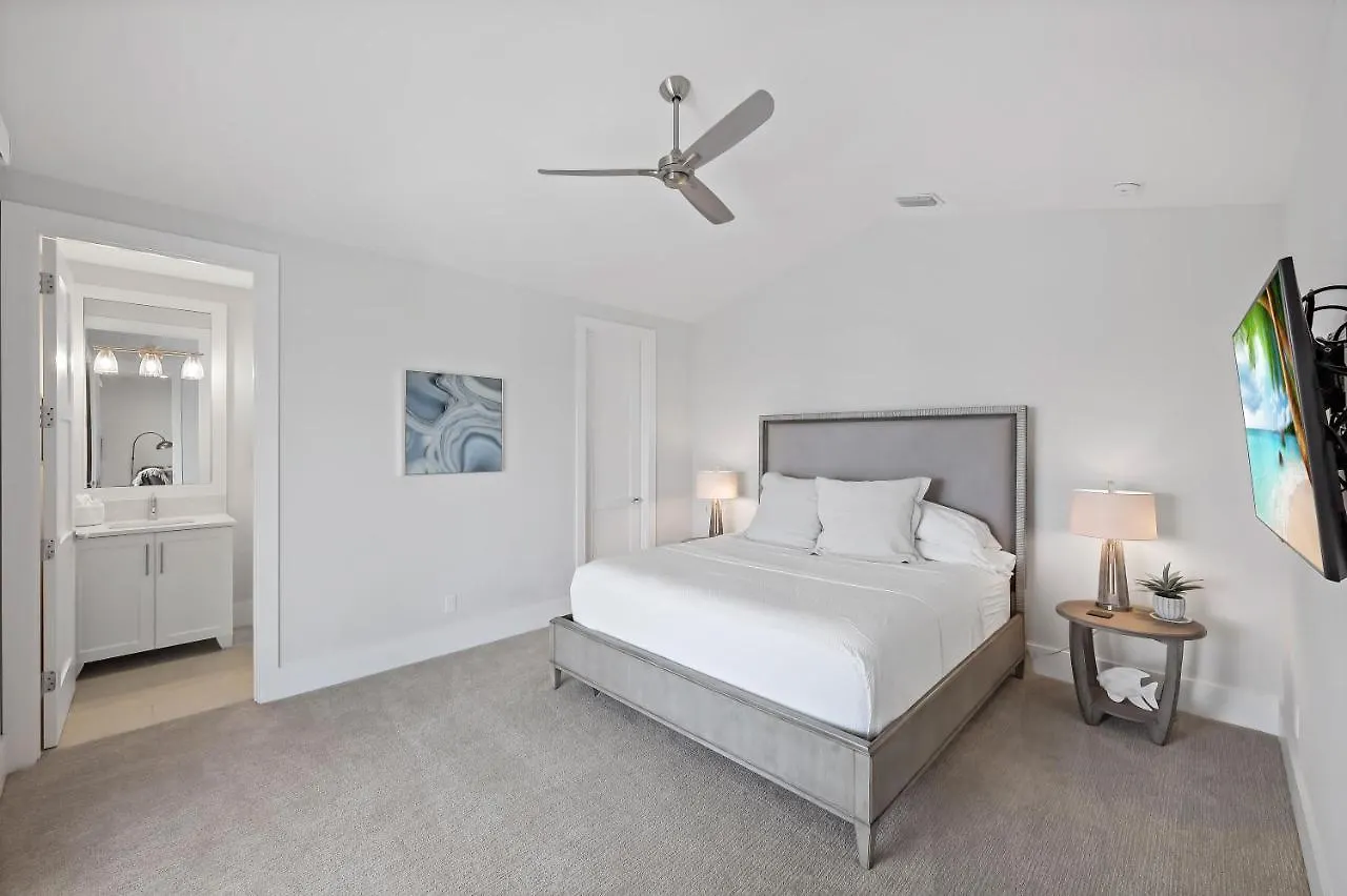 1153 Whiteheart Court Holiday home *