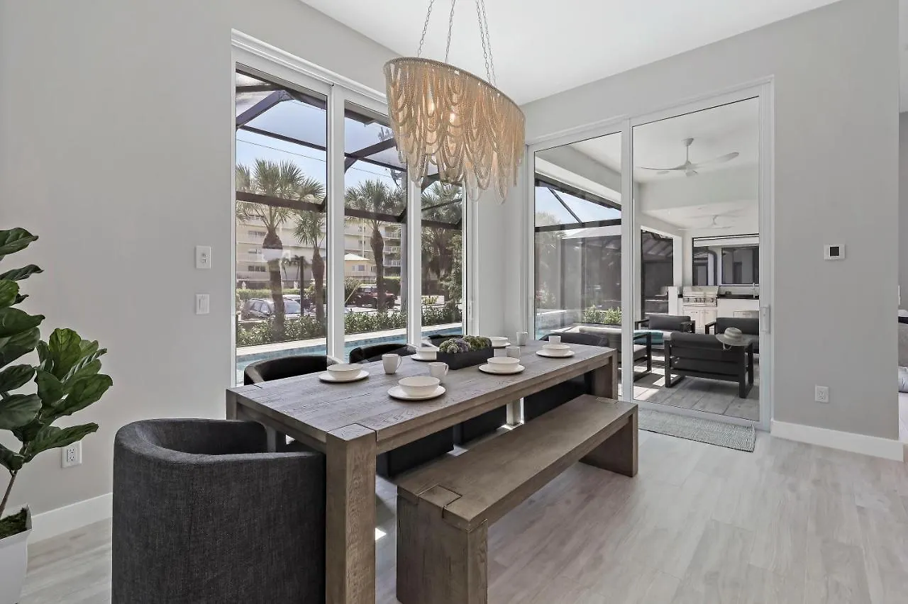 280 West Flamingo Circle Holiday home Marco Island