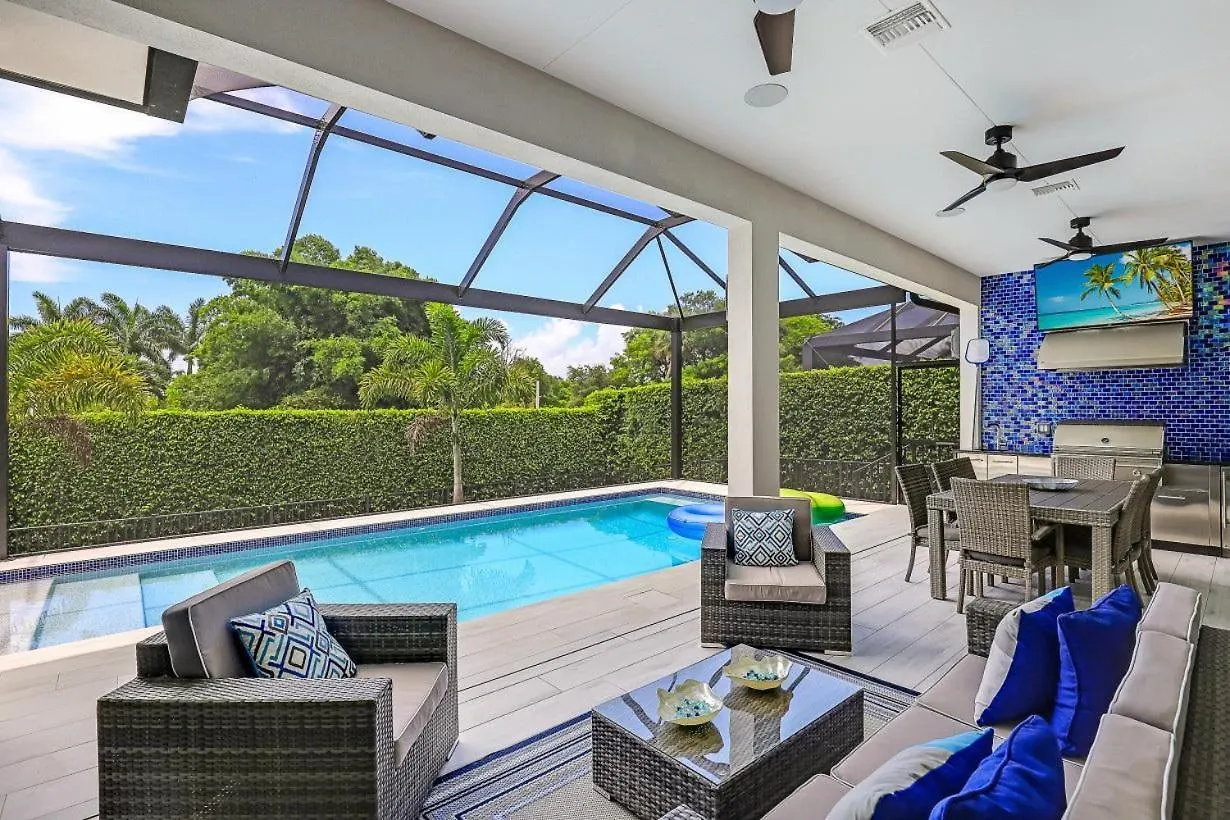 624 Seagrape Drive Holiday home Marco Island