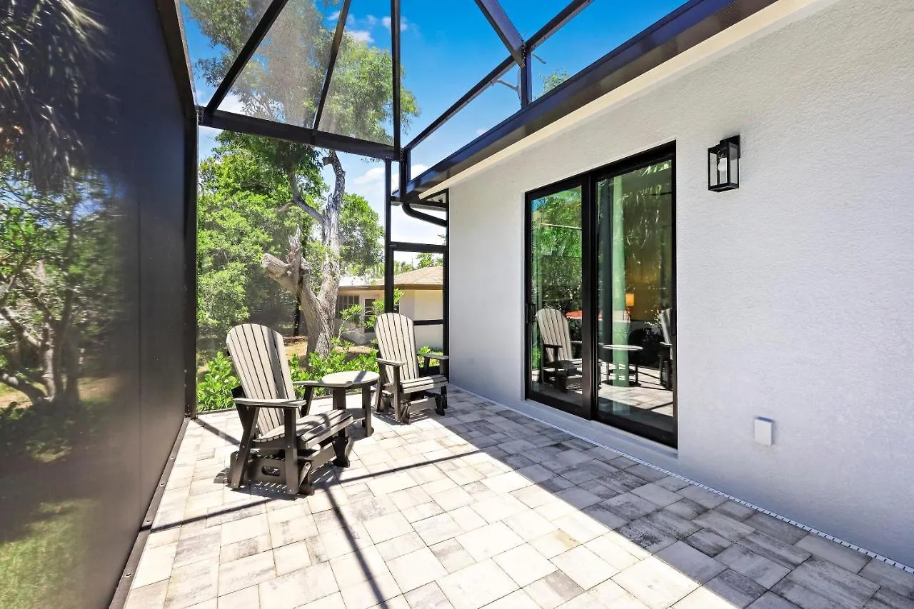 270 West Flamingo Circle