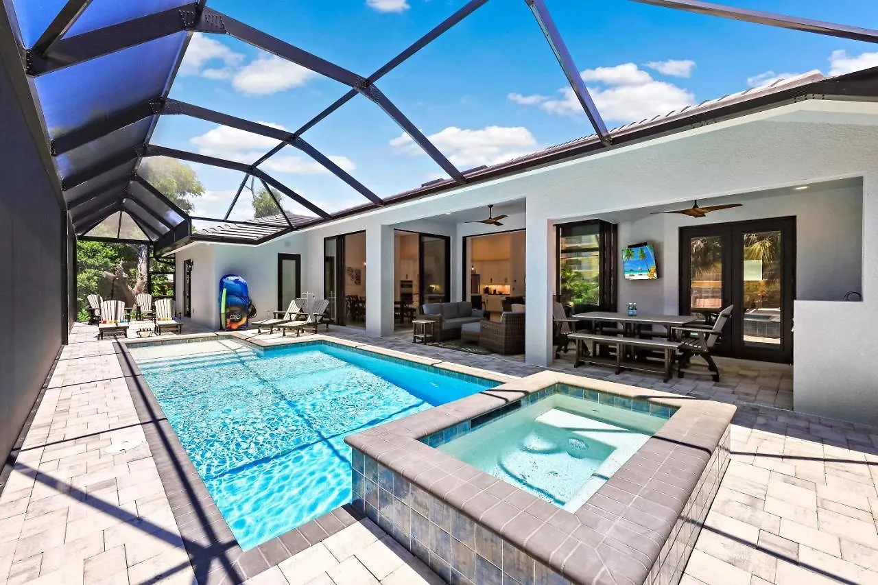 270 West Flamingo Circle
