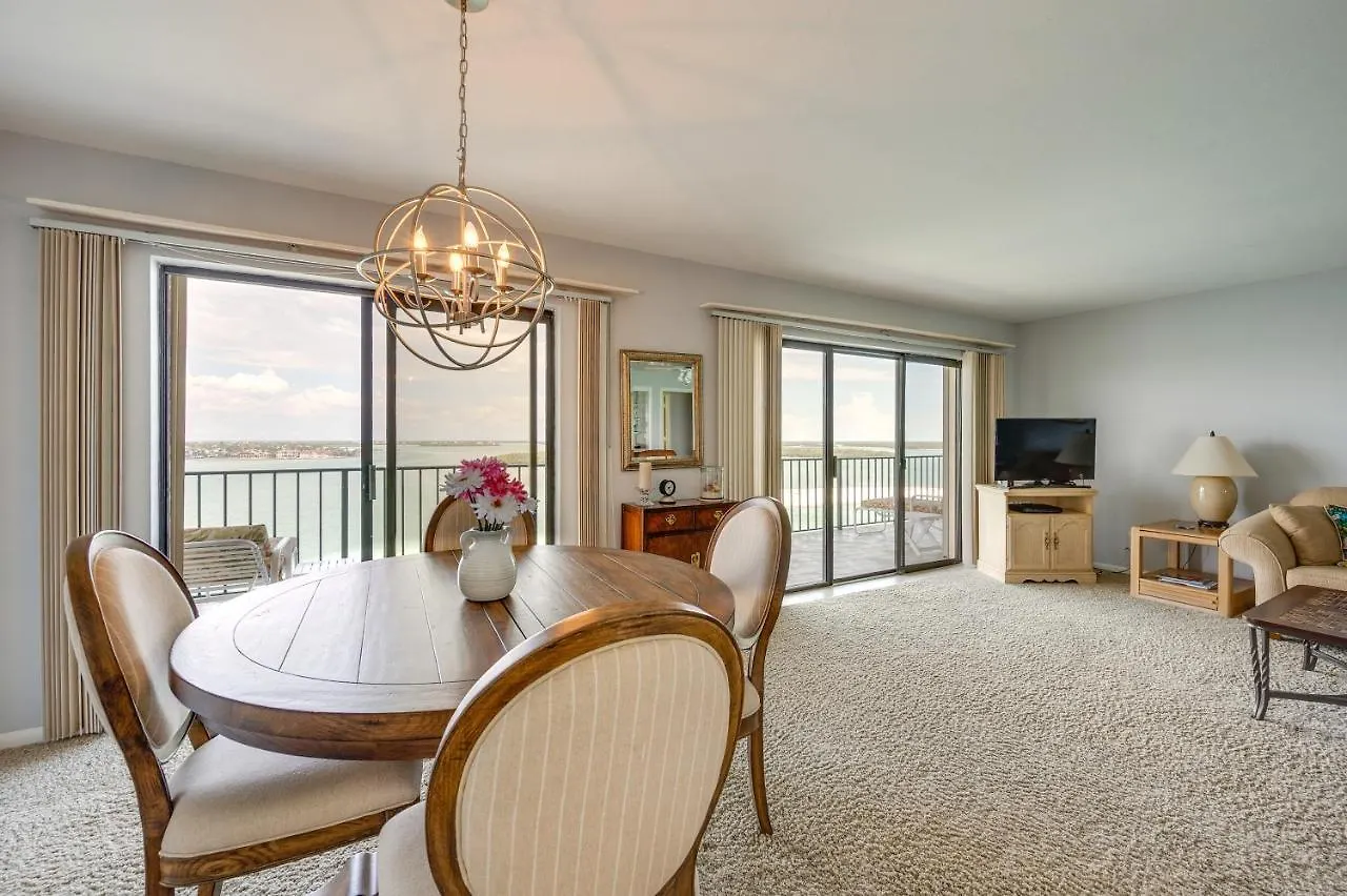 With Resort-style Amenities! Marco Island