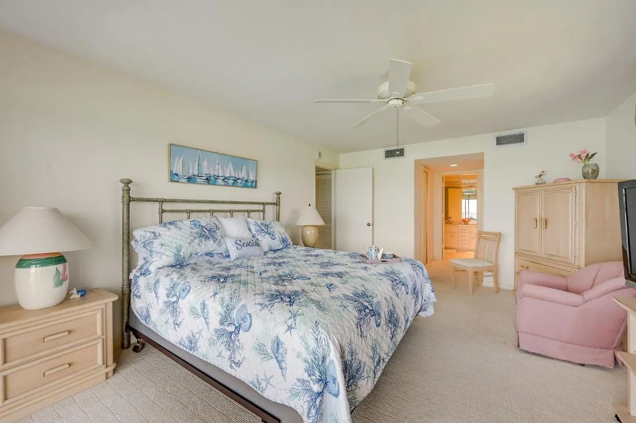 With Resort-style Amenities! Apartment