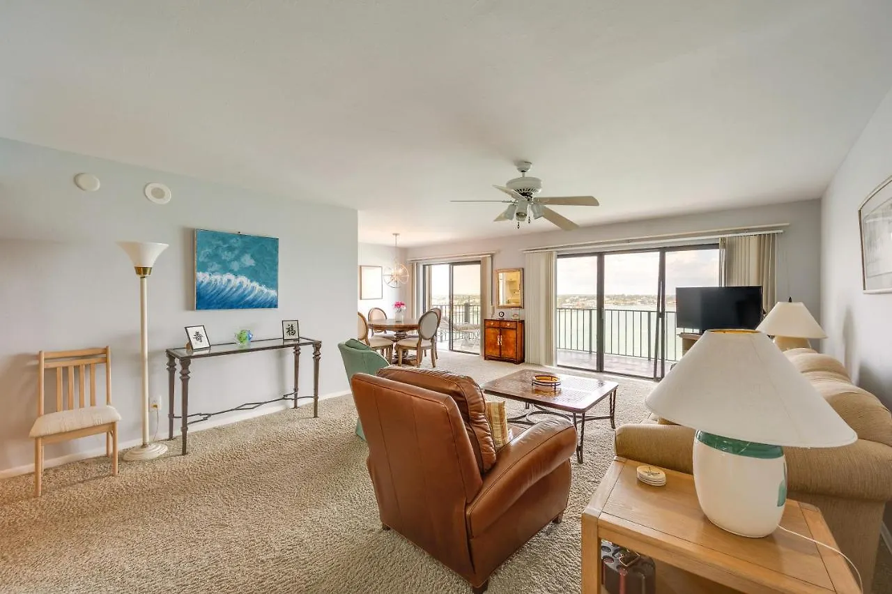Apartment With Resort-style Amenities! Marco Island