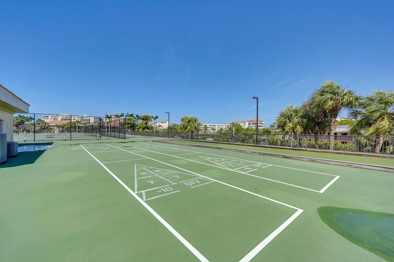 With Resort-style Amenities! Apartment