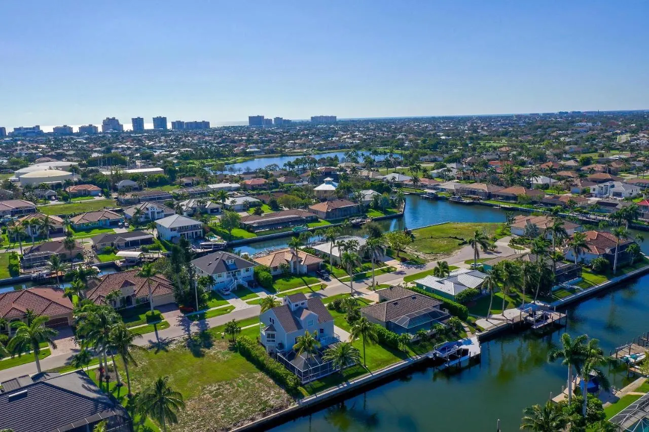 451 Pheasant Court * Marco Island