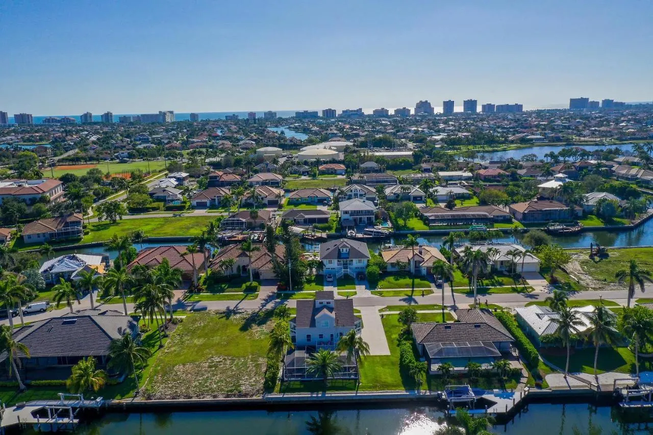 451 Pheasant Court Holiday home Marco Island