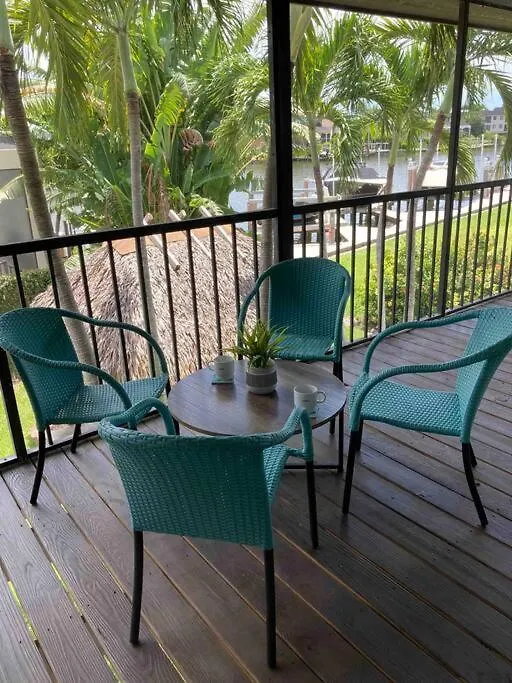 Stylish & Cheerful Marco W/ Awesome Location Marco Island
