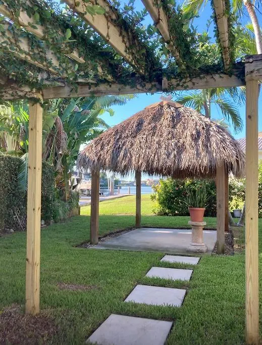 Holiday home Stylish & Cheerful Marco W/ Awesome Location