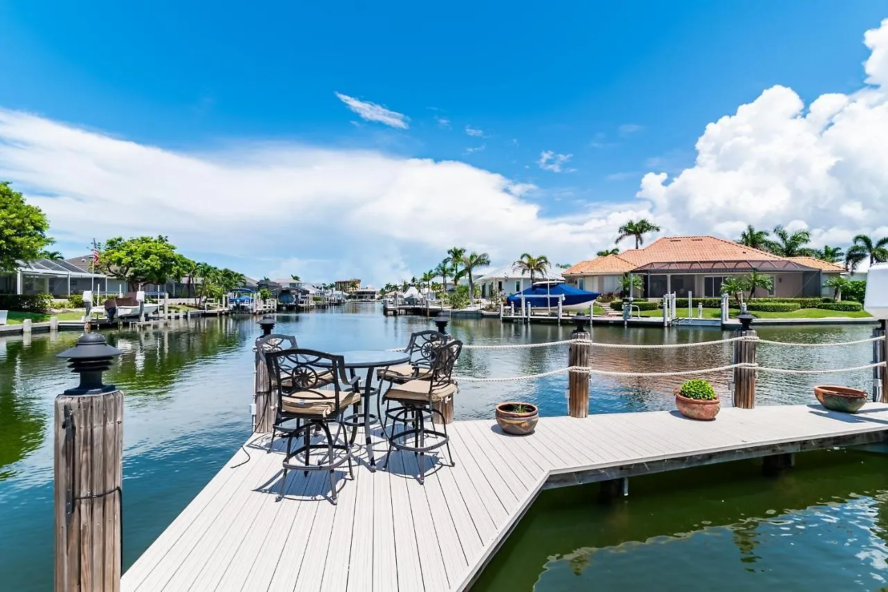 Holiday home Goldenrod House Is Your Golden Ticket To Paradise! Marco Island