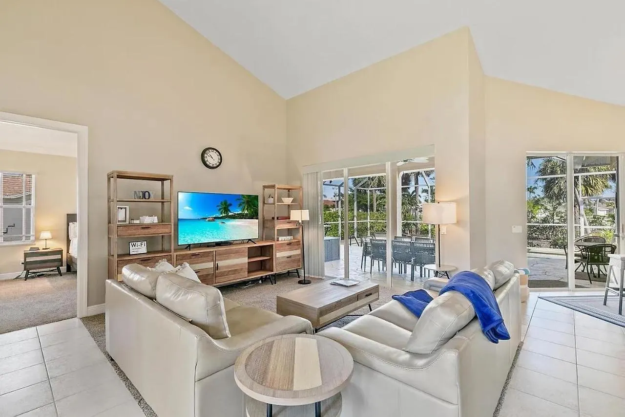 Mile From Access, Spacious And Redone, Heated Pool!