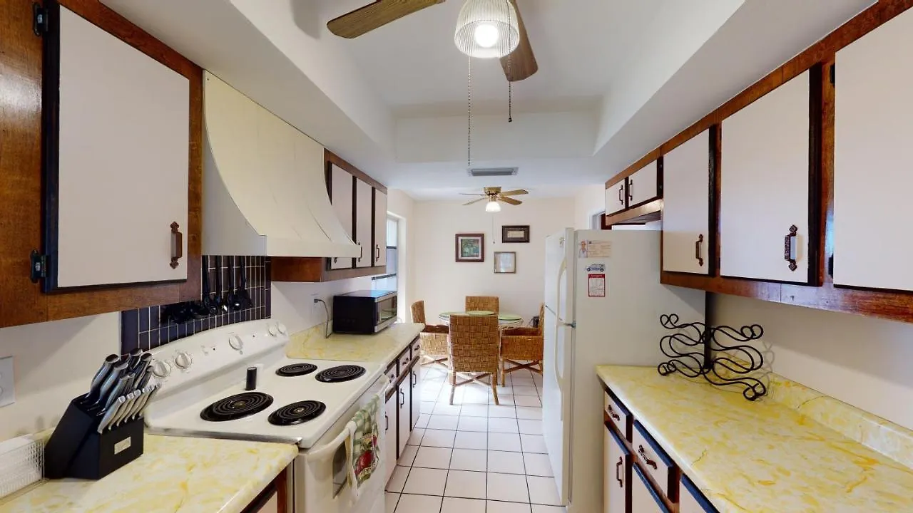 Holiday home Access Point Just Around The Corner!