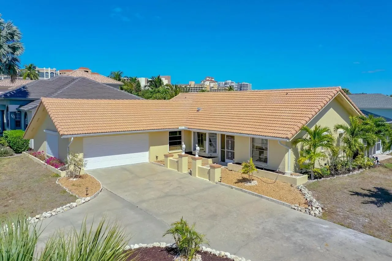 Holiday home Access Point Just Around The Corner! *