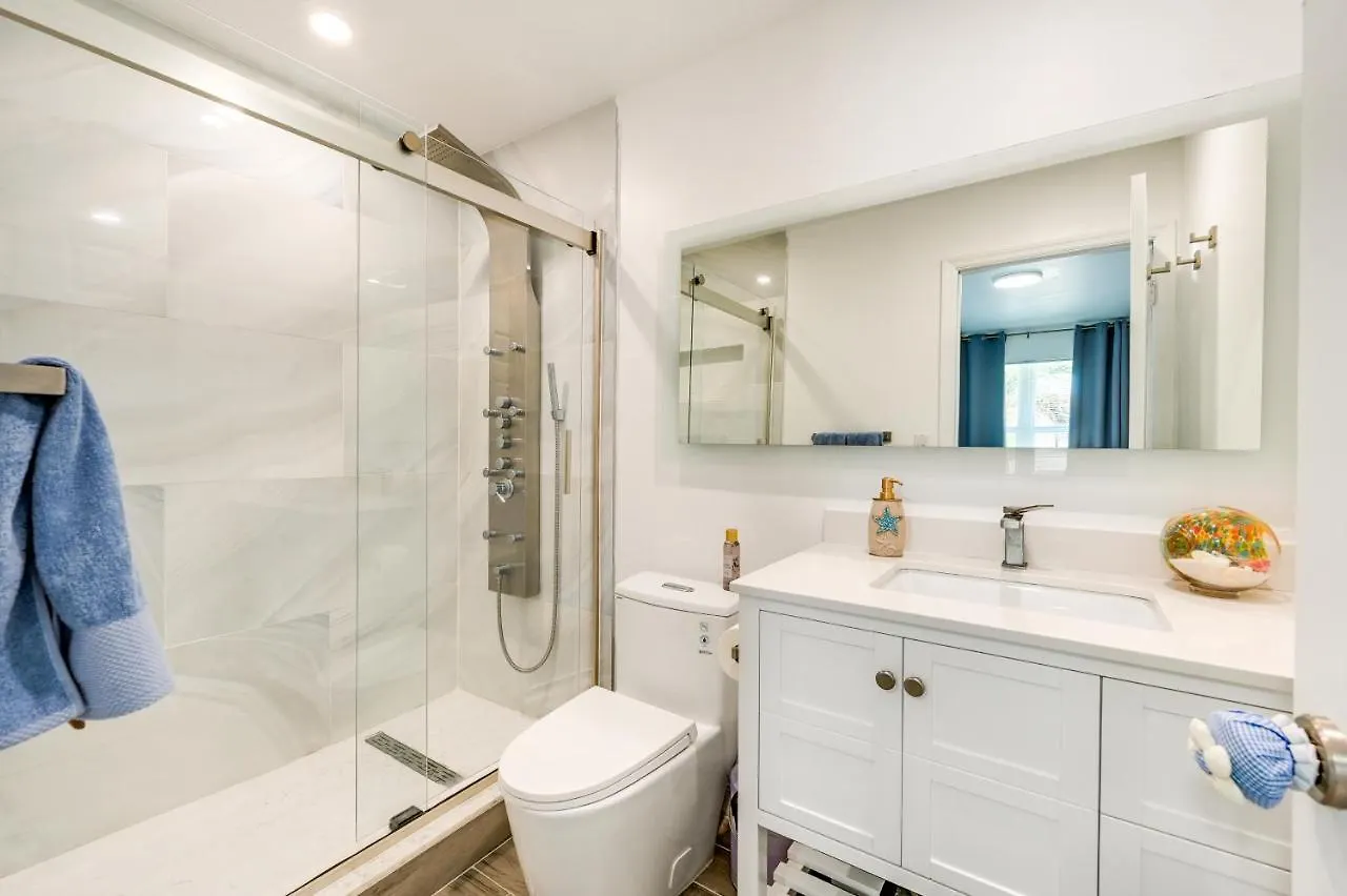 Townhome 2 Mi To Beaches! Holiday home