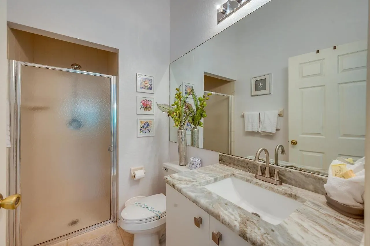Holiday home Vacation Heated Pool And Lanai!