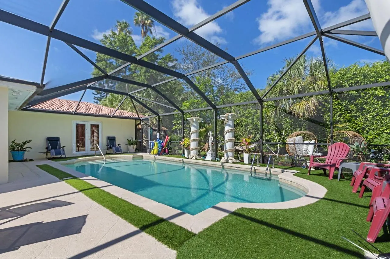 4 Bedroom Heated Pool Hot Tub Lanai Outdoor Gazebo Holiday home Marco Island