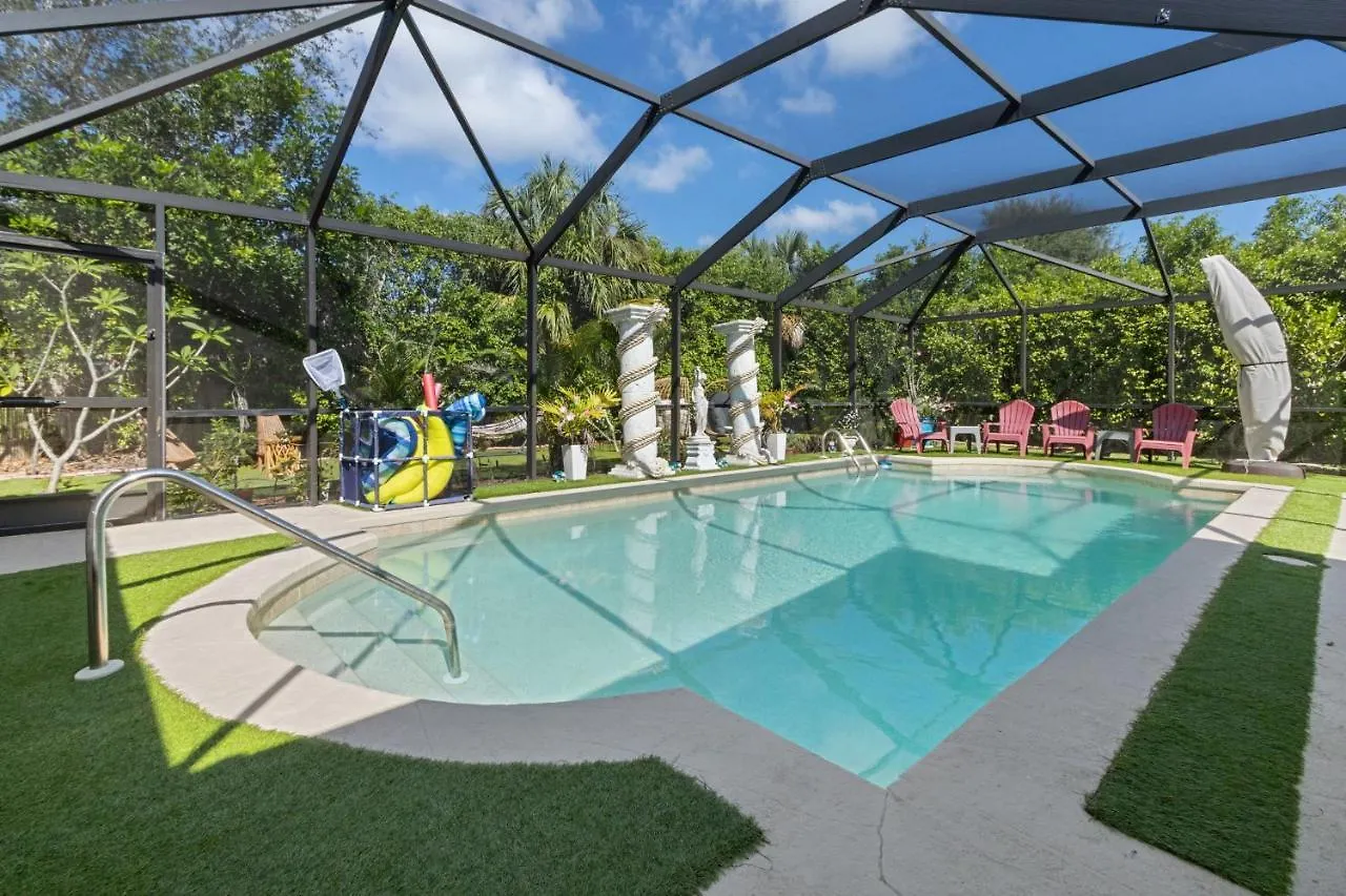 Holiday home 4 Bedroom Heated Pool Hot Tub Lanai Outdoor Gazebo *