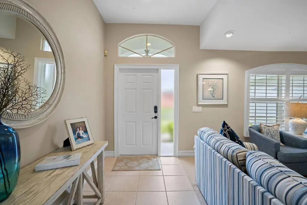 5* 3 Bedroom 3 Ba 4 Min Walk To & Jw Marriott W/heated Pool