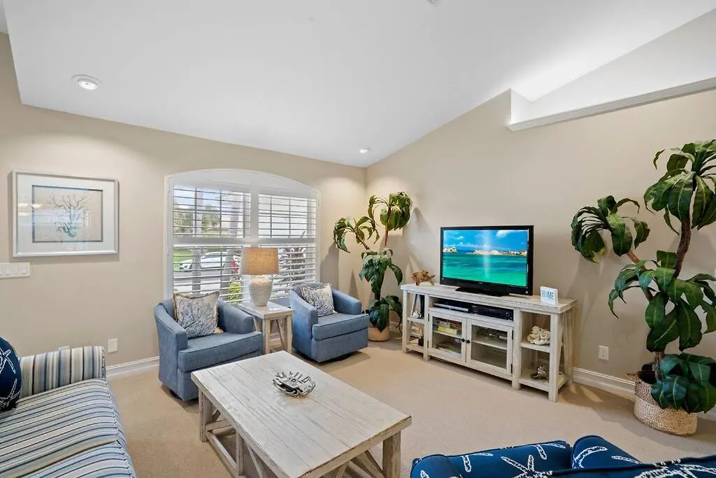 Holiday home 5* 3 Bedroom 3 Ba 4 Min Walk To & Jw Marriott W/heated Pool