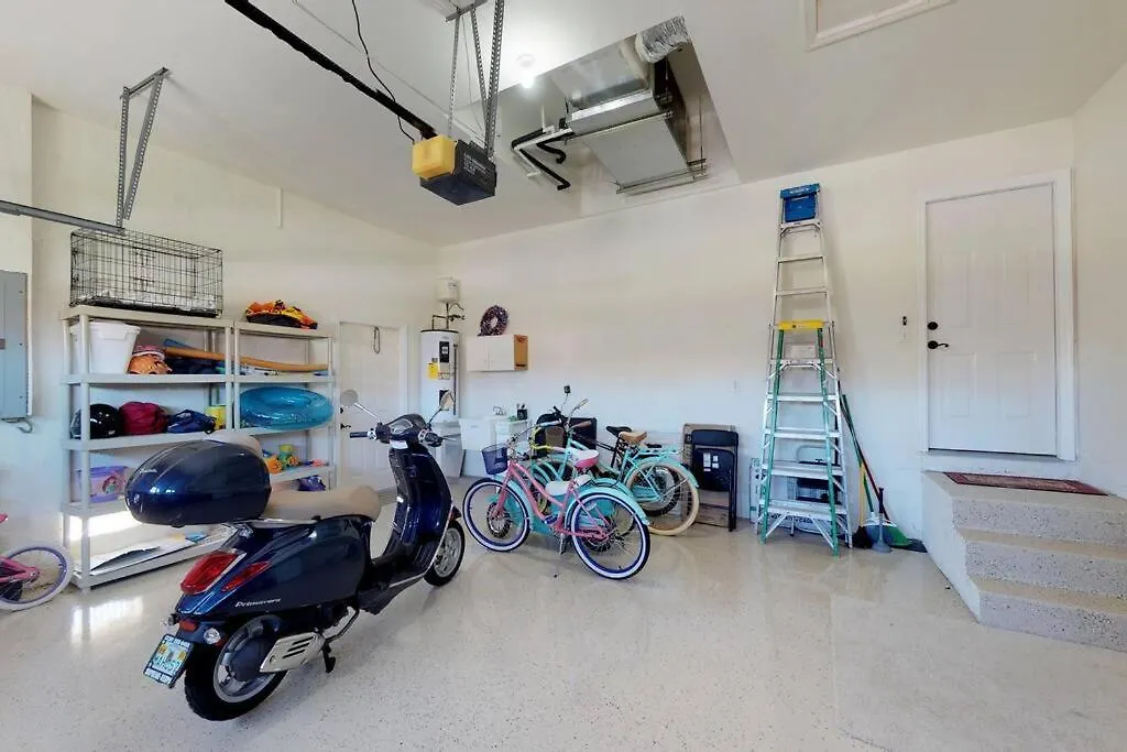 5* 3 Bedroom 3 Ba 4 Min Walk To & Jw Marriott W/heated Pool