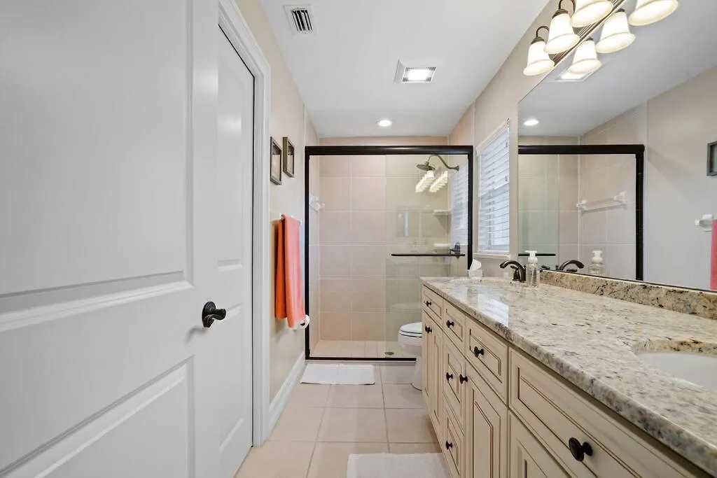 Holiday home 5* 3 Bedroom 3 Ba 4 Min Walk To & Jw Marriott W/heated Pool Marco Island