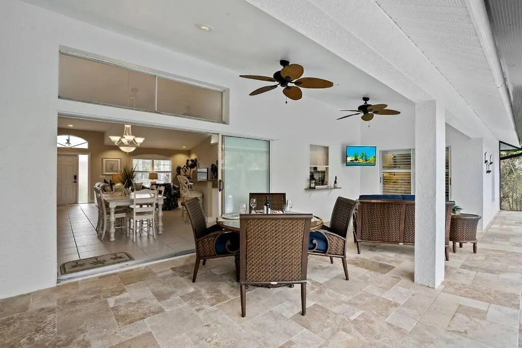 5* 3 Bedroom 3 Ba 4 Min Walk To & Jw Marriott W/heated Pool *