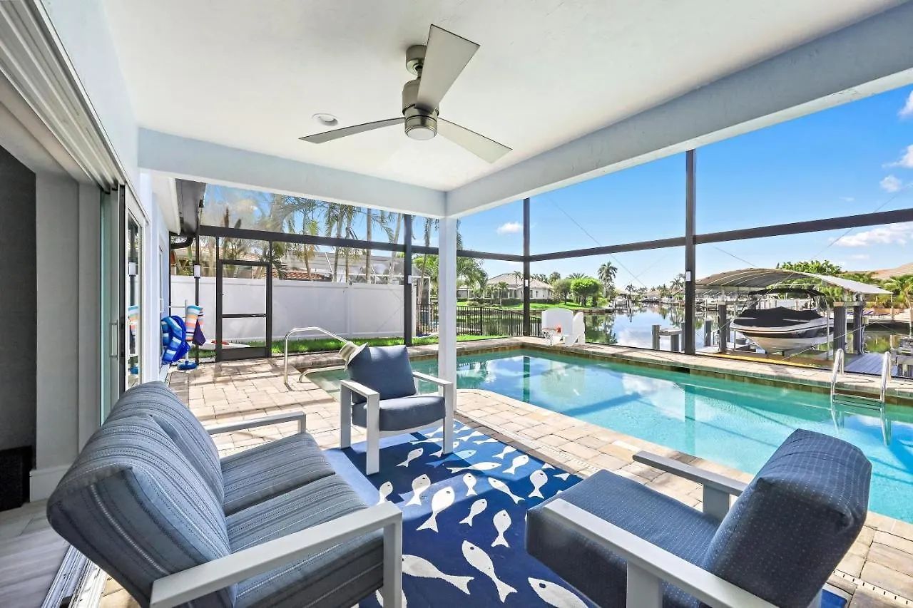 1135 Shenandoah Court * Marco Island