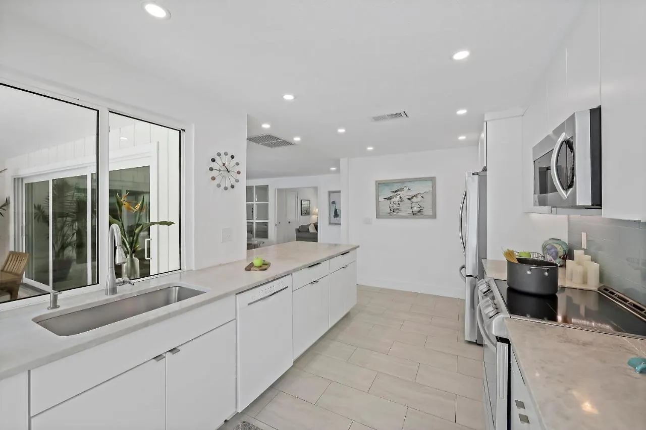 1111 Edington Place * Marco Island