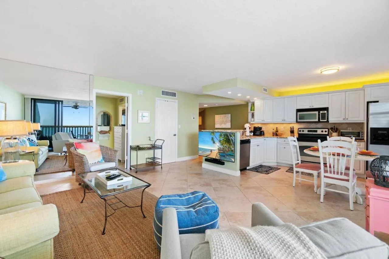 Riverside Club C602 Holiday home *