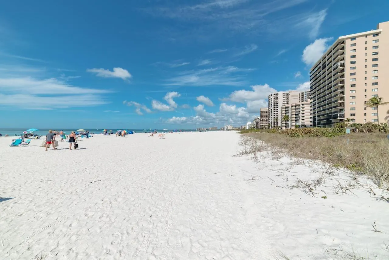 Your Vitamin Sea I Beachfront 3 Bed