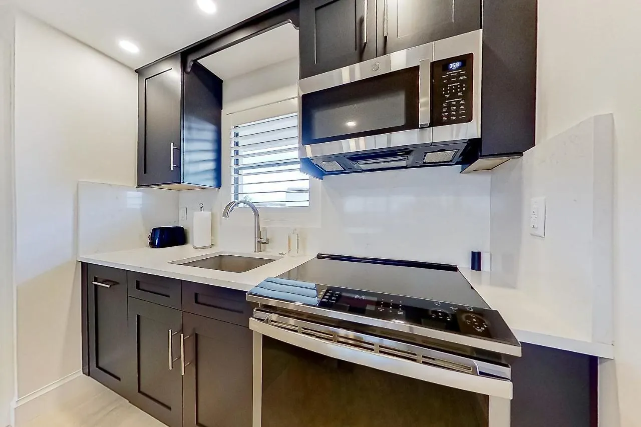 Angler's Cove Getaway Marco Island