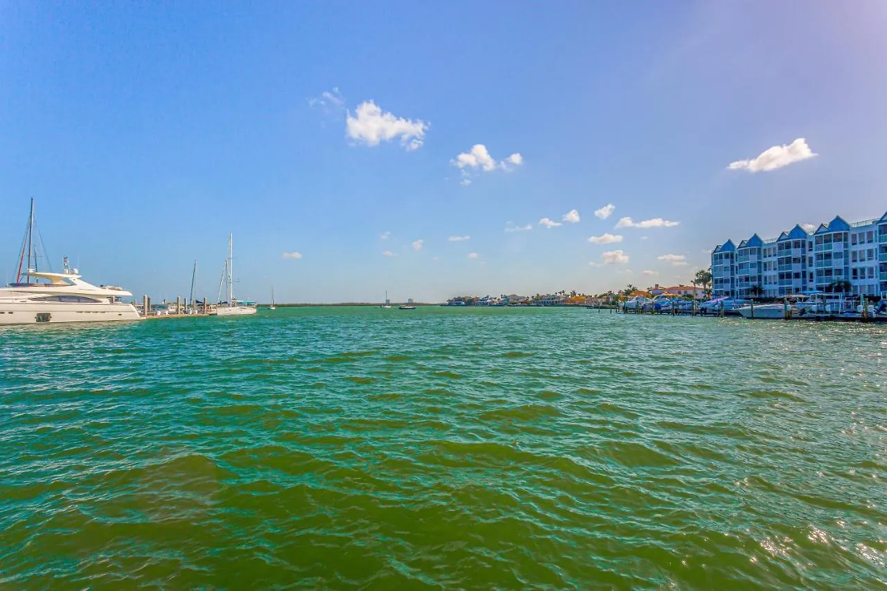 Angler's Cove Getaway Marco Island