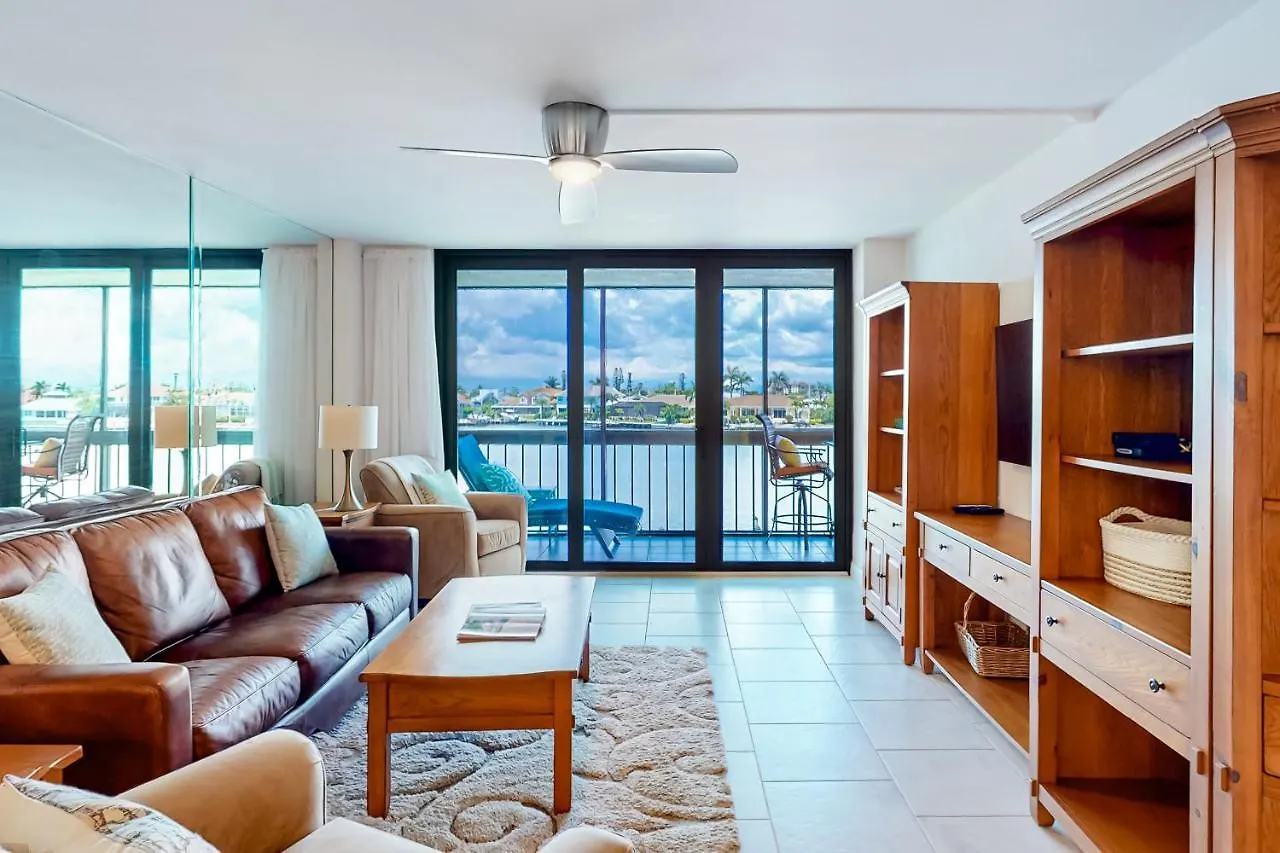 Apartment South Seas C-311 Marco Island