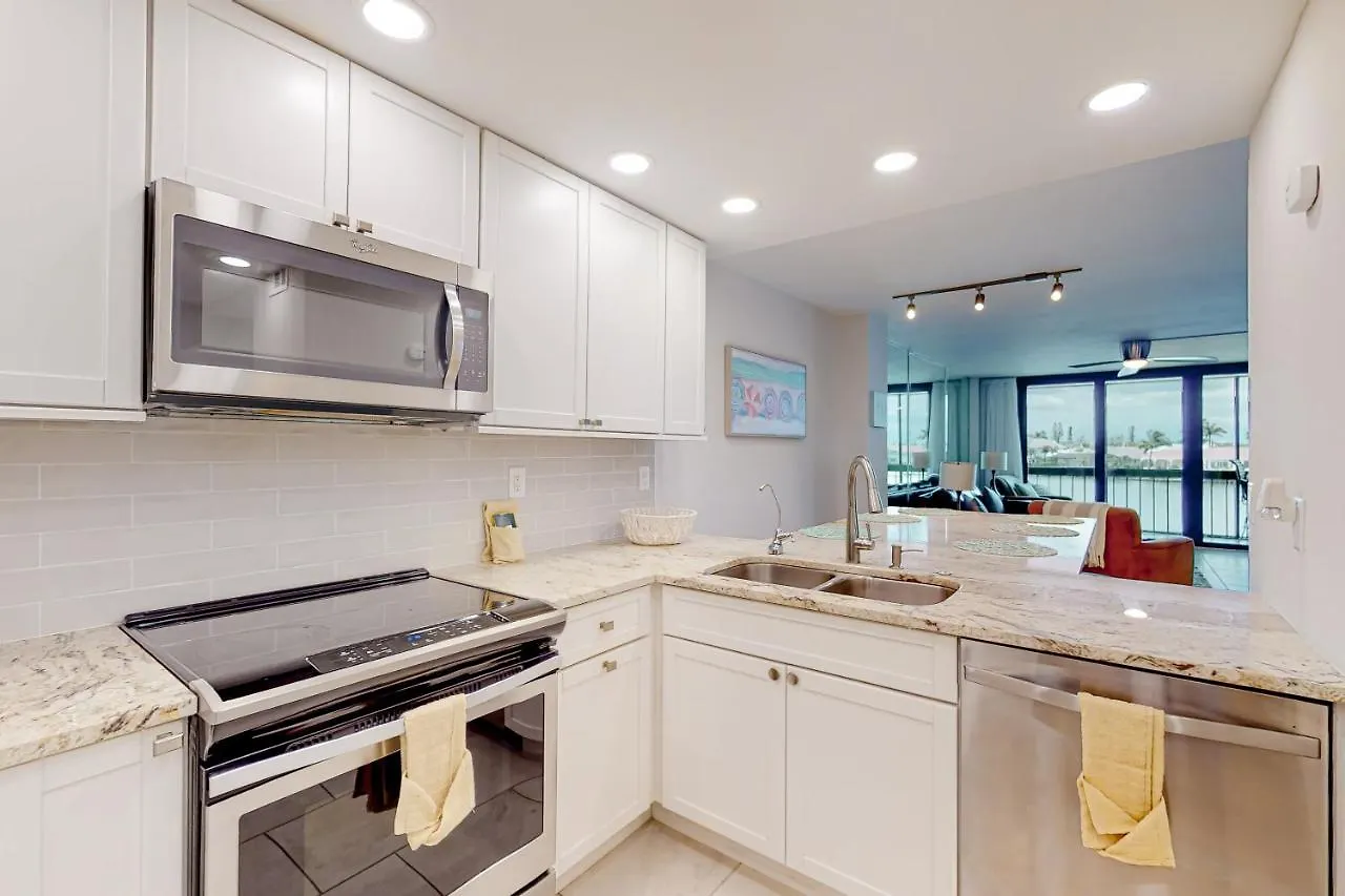 South Seas C-311 Apartment *