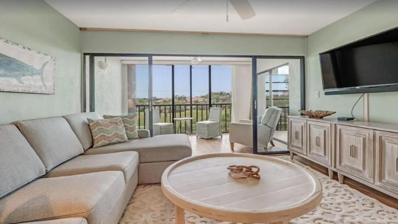 Cozy 1 Bedroom With Pool Access Holiday home