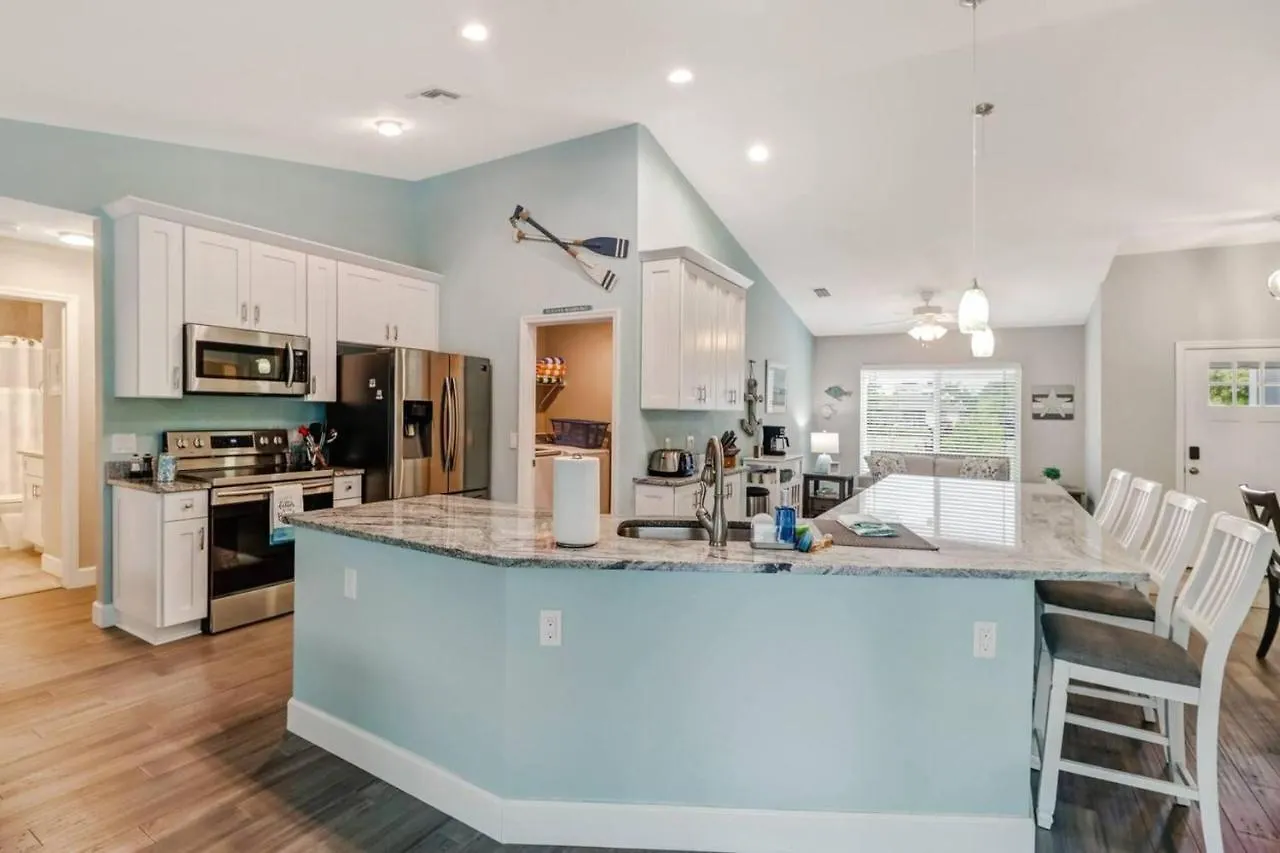 Stunning 4br House - Pool - - Near The Park