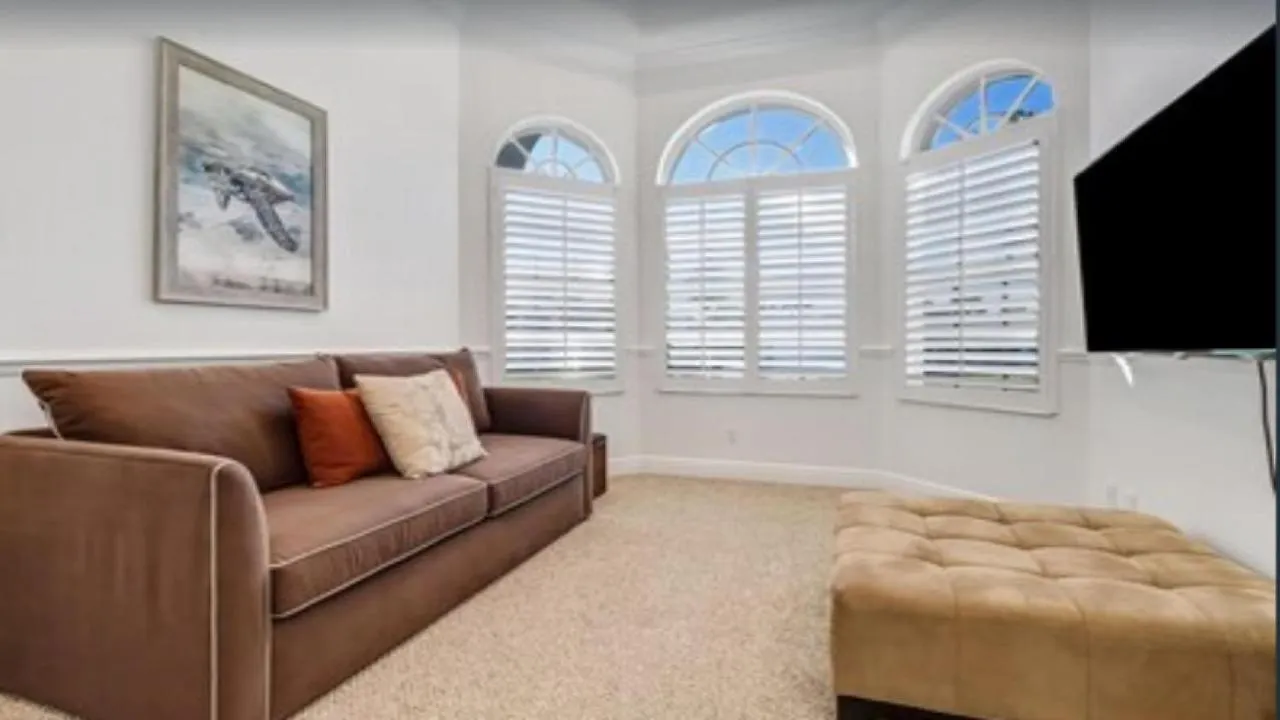 Stunning 4br W Private Pool